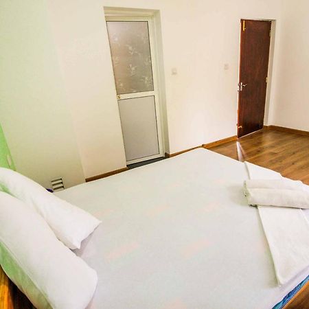 Yoho White Siri Hotel Panadura Eksteriør billede